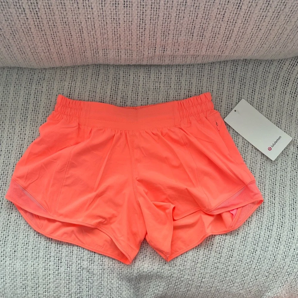 ⚠️SOLD⚠️Lululemon Hotty Hot Shorts Low Rise 4” - Sunset - Women’s Size 6 - Picture 1 of 10